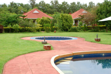 Bougainvillea Safari Lodge