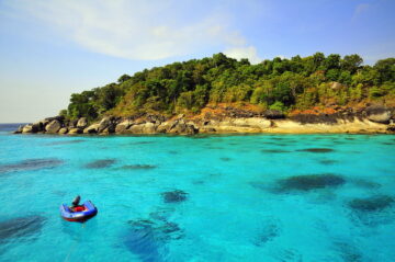 Lamu Island tour Mombasa air safari