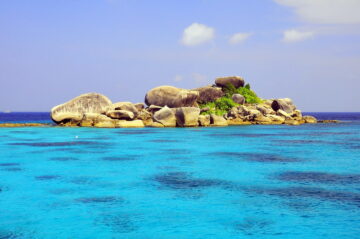 Lamu Island tour Mombasa air safari